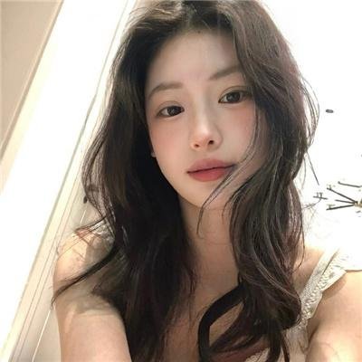 俏皮女学生